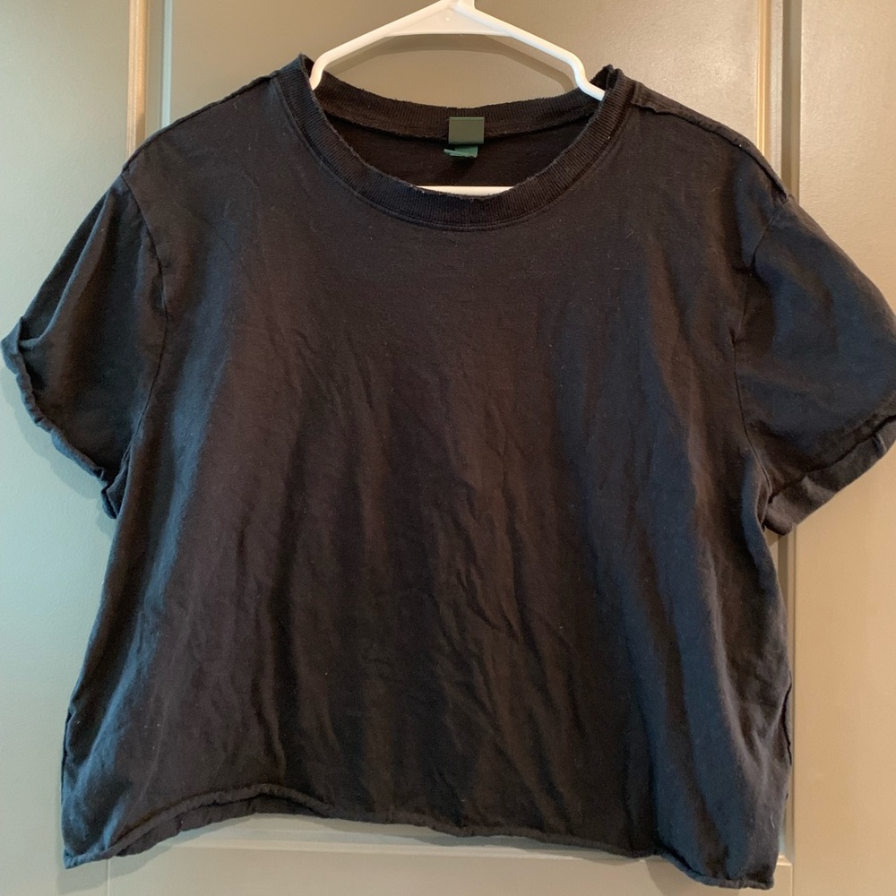Black Cropped Tee